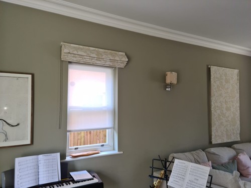 Roman blinds excellent - x2,
