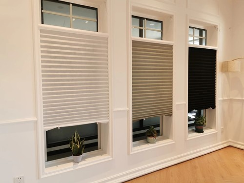 Self adhesive pleated window - self,