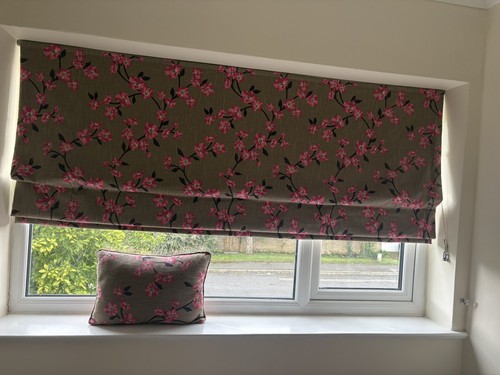 Pretty roman blind matching - blind,