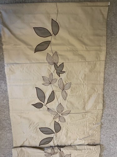 Next roman blind leaf - next, detail