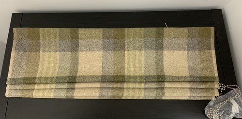 Roman blind moon heltenham - roman,